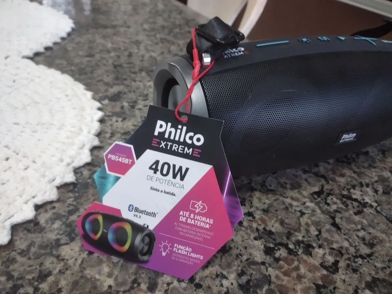 Caixinha de som philco nova 
