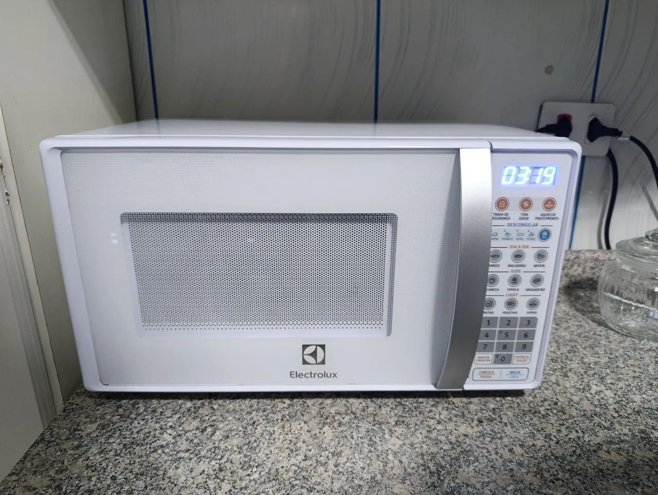 Microondas Eletrolux 20Litros - Foto 2