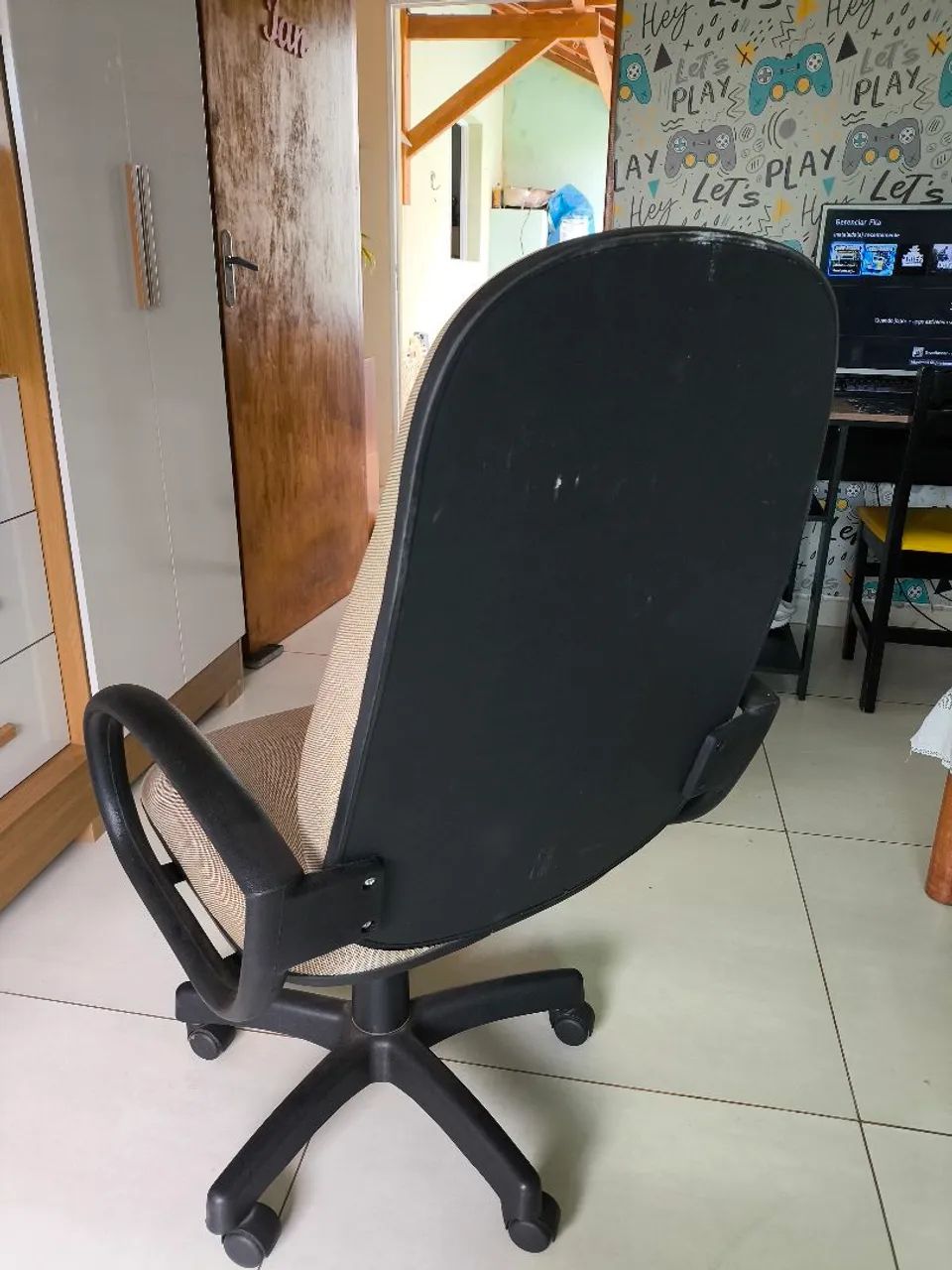 Cadeira de escritório usada - Foto 3