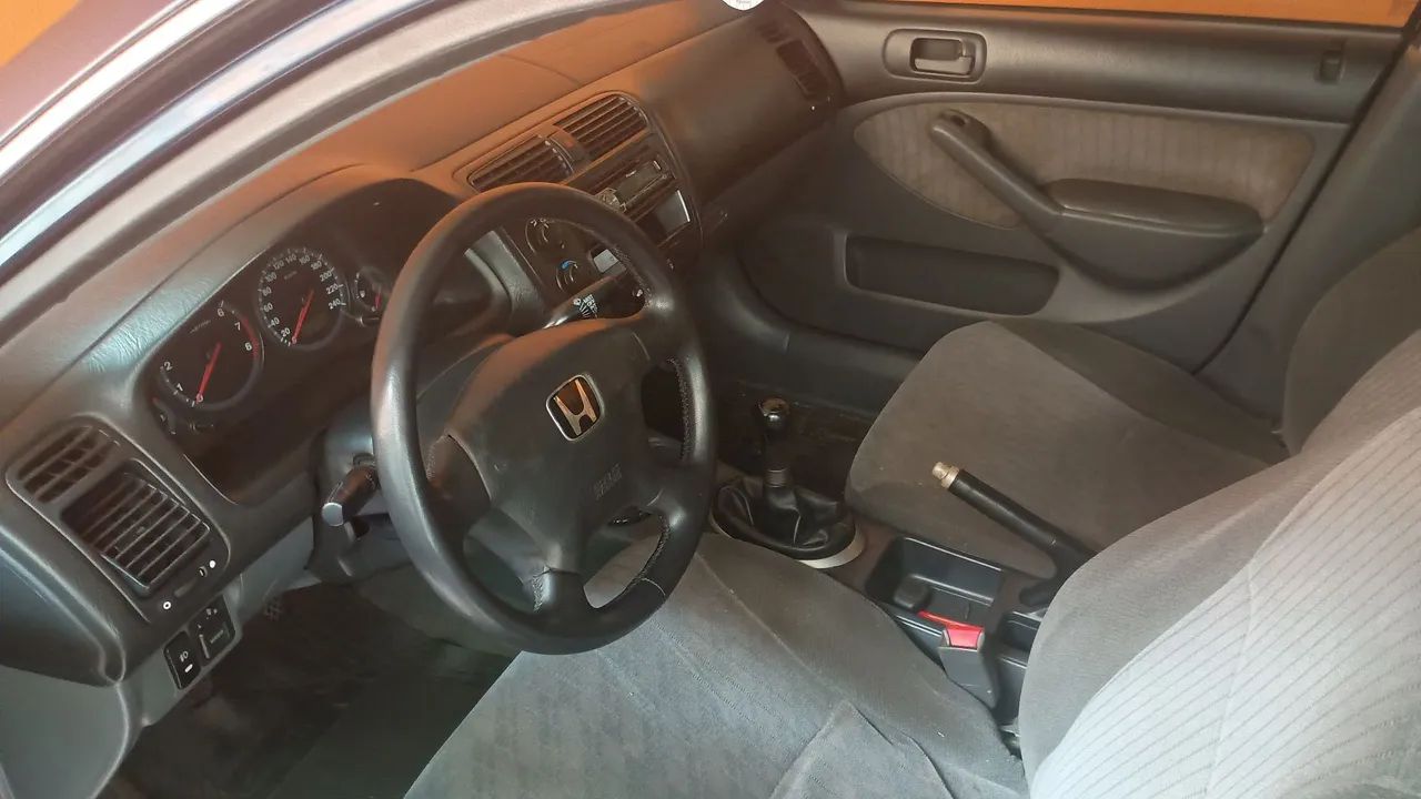 Honda Civic Sedan LX 1.7 16V 115cv Mec. 4P 2004