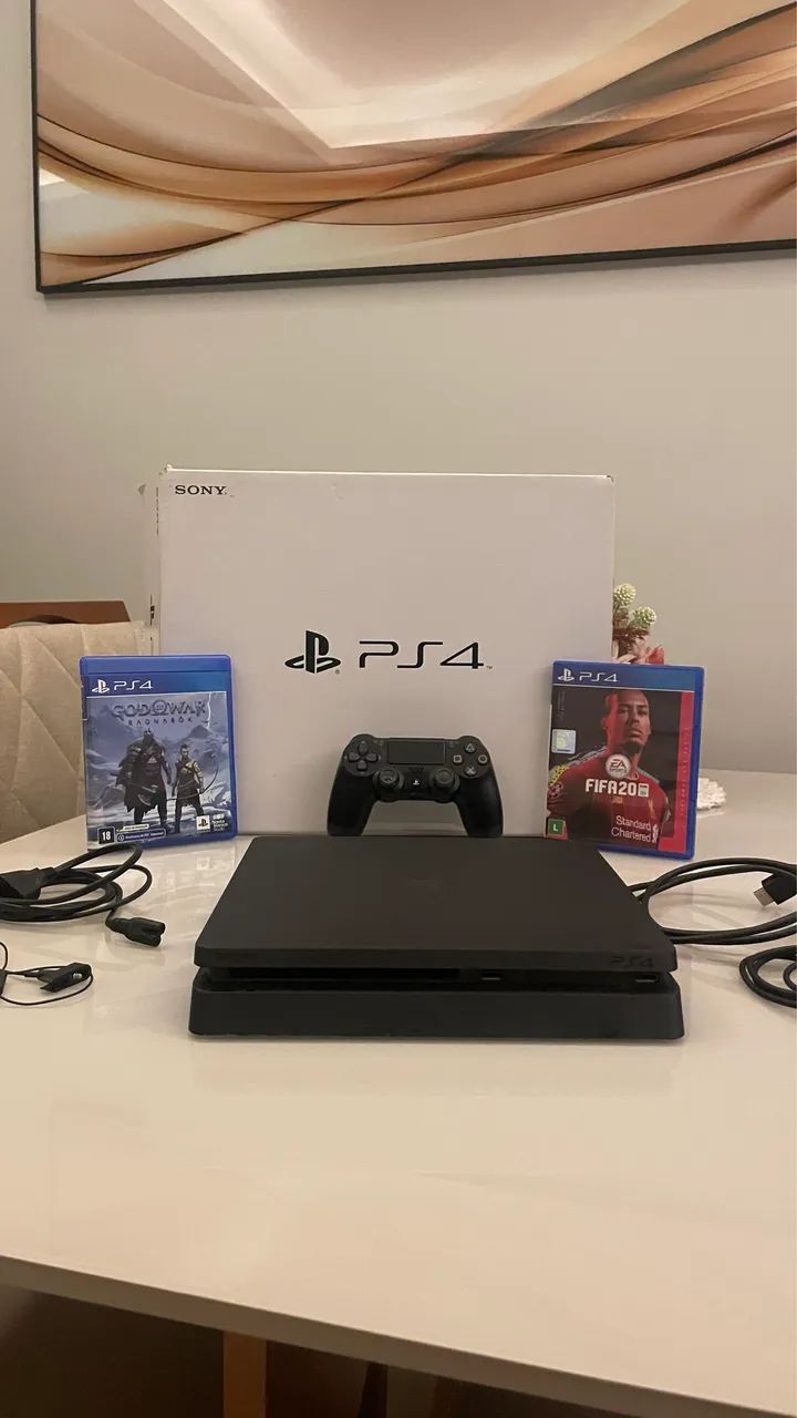 PS4 slim 1 TB, com controle, com god of war Ragnarok + 1 jogo