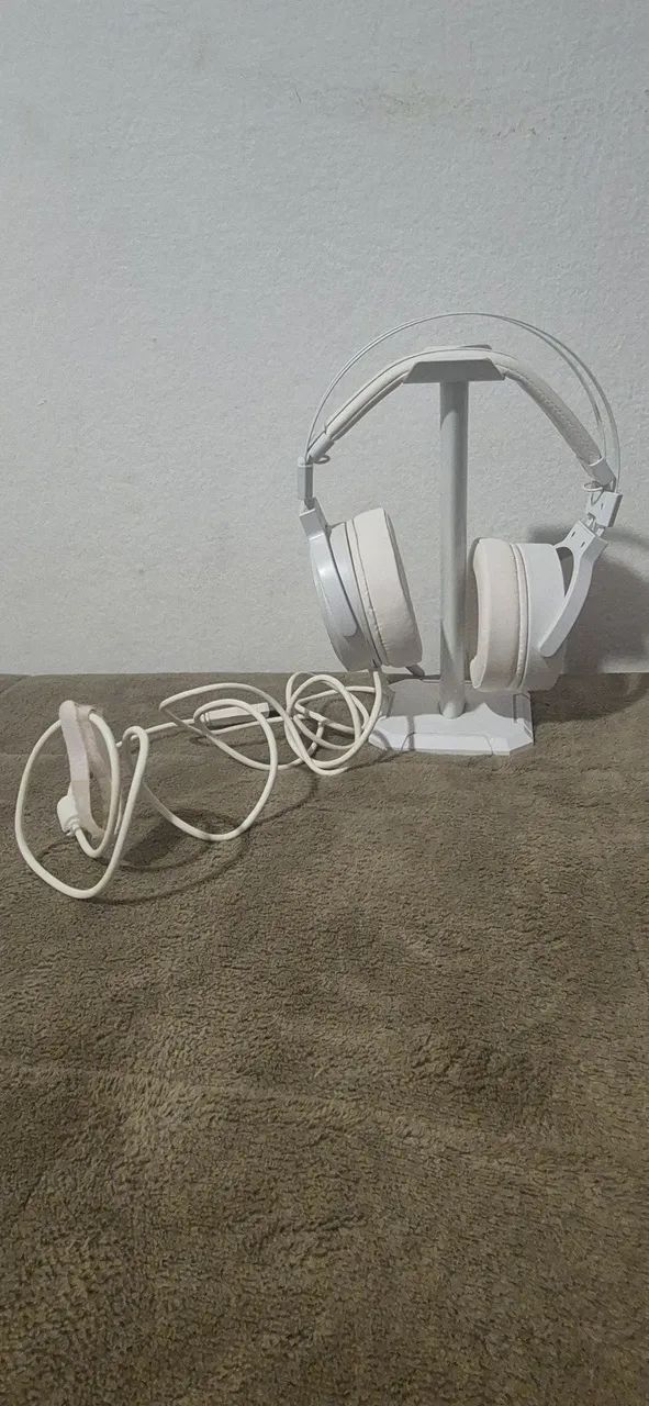 Fone de Ouvido Red Dragon Branco Com Suporte e Microfone - Foto 2