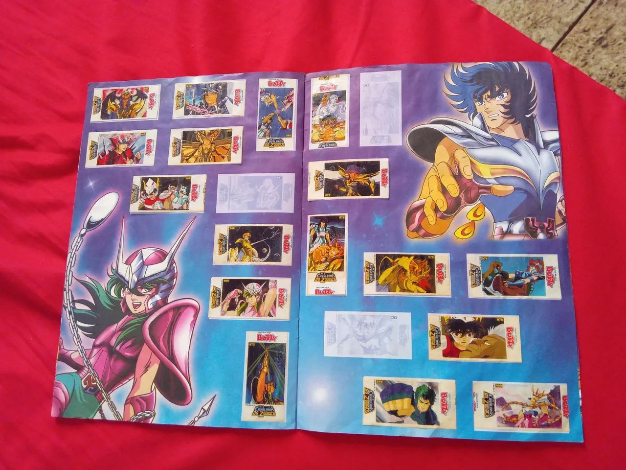 Álbum Buzzy Cavaleiros do Zodíaco  - Foto 5