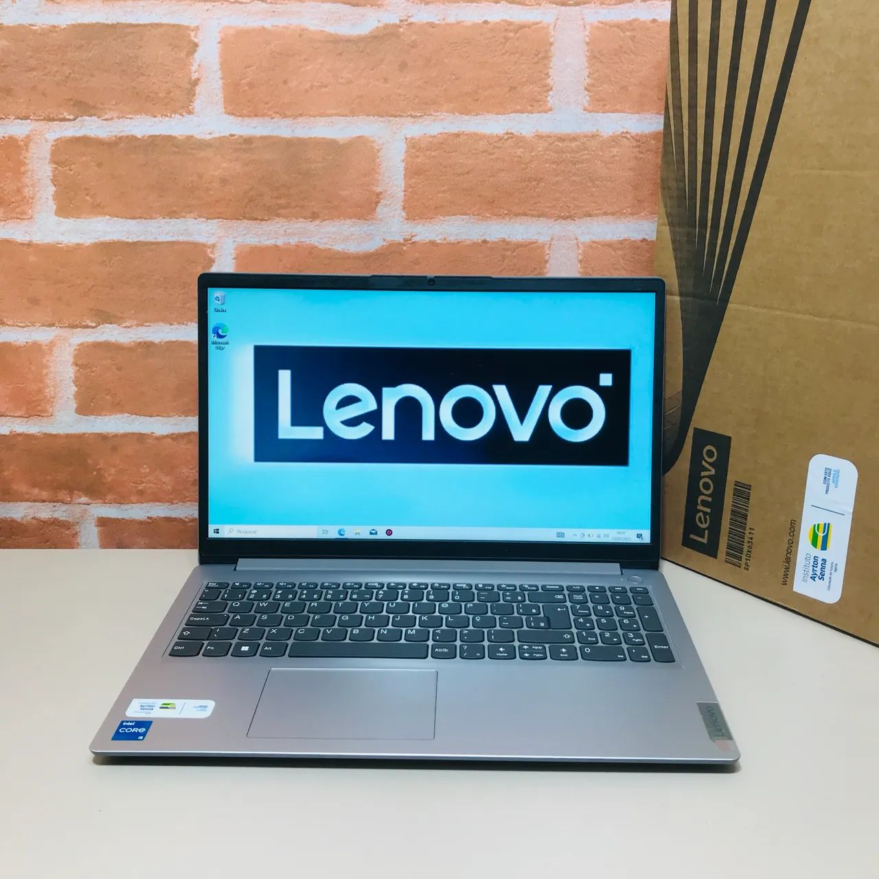 Notebook Lenovo i5 de 12ª Geração/ Ram 8GB/ Ssd 512GB/ Placa Intel ...