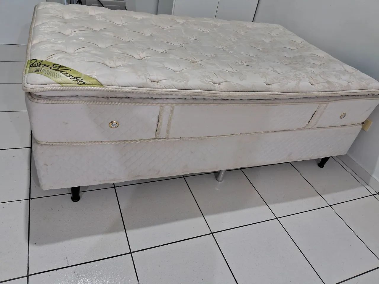 Vendo cama box viúva  - Foto 4