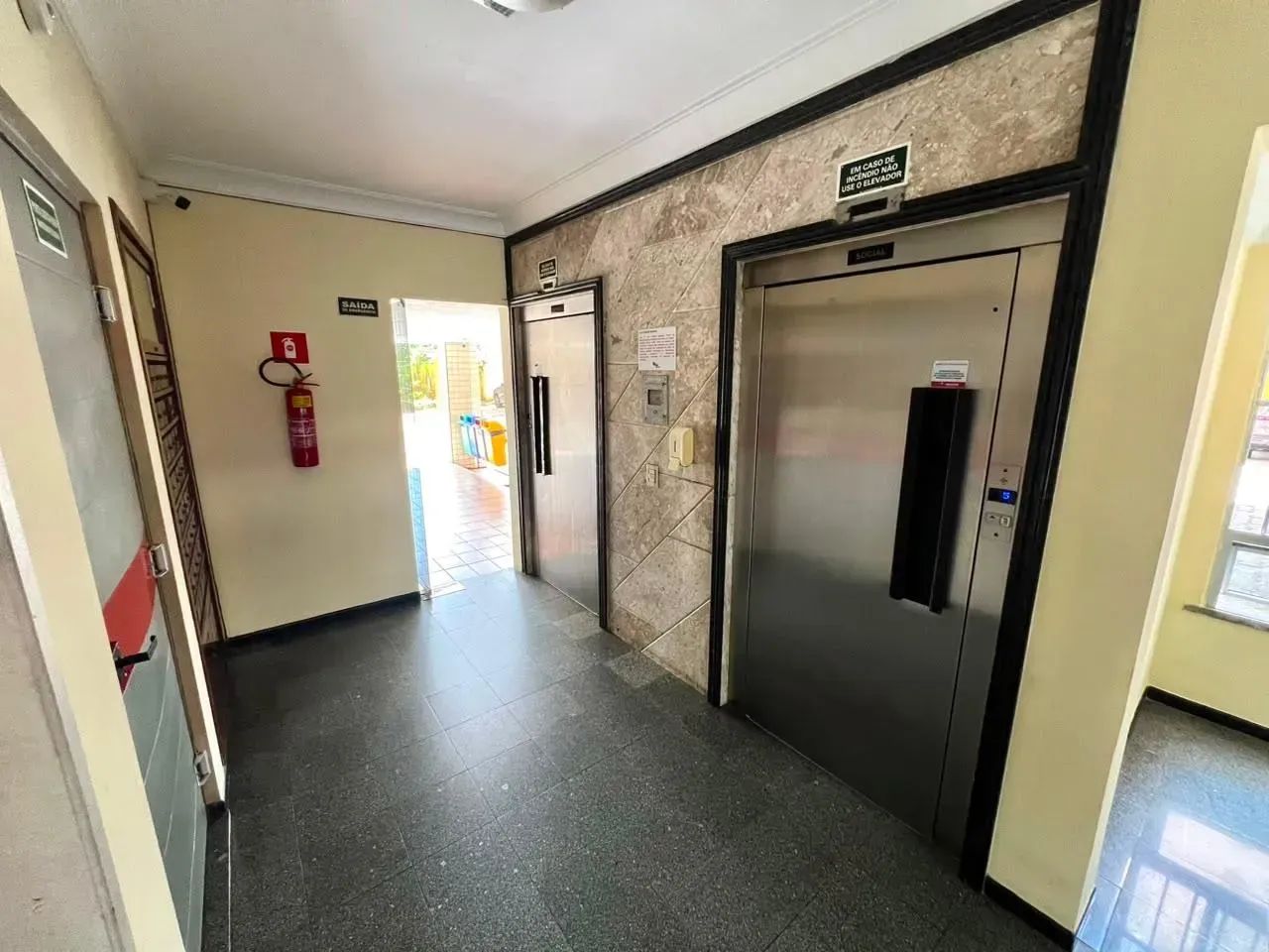 Apartamento de 100m² no Papicu, com 4 quartos e 1 vaga de garagem. - Foto 5