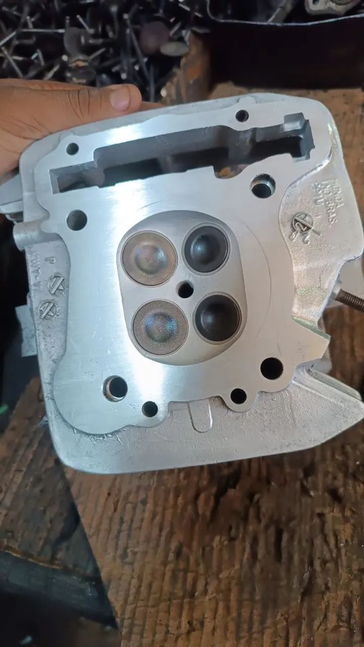 Cabeçote da xre 300.