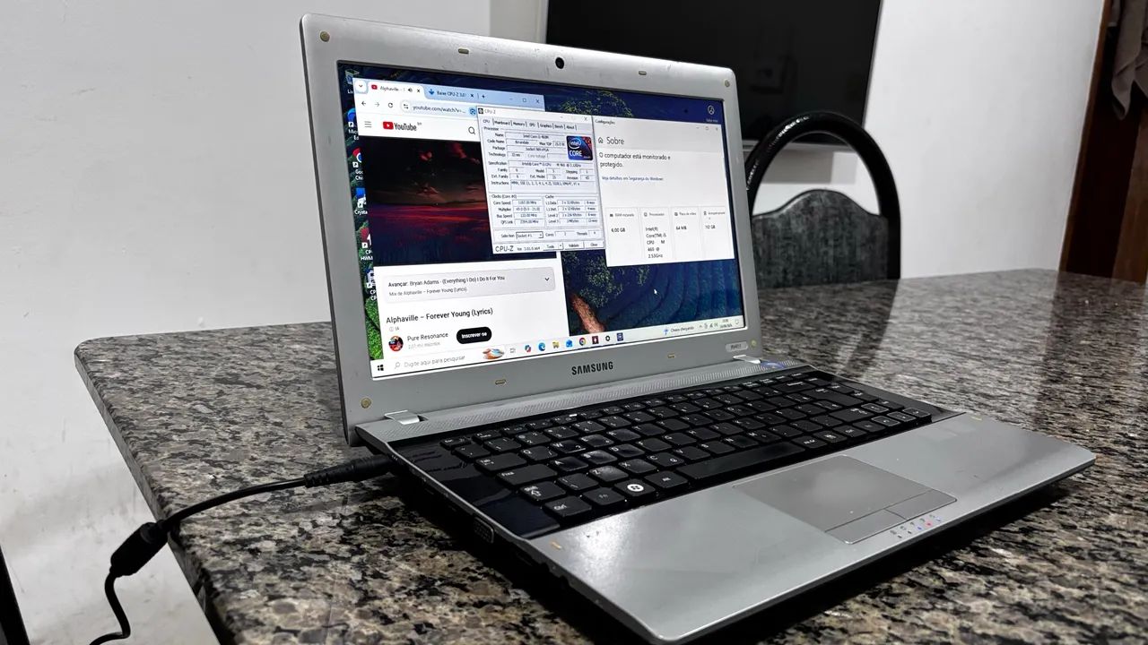 Notebook Samsung i5 460m 2.53 GHz com ssd 120gb com 6 gb ( Windows 10 e office )