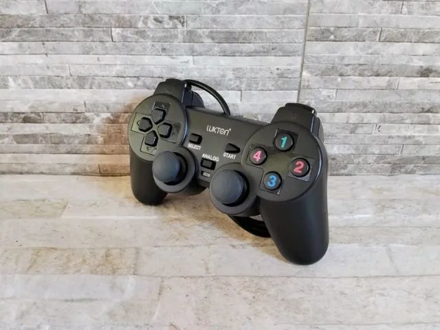 Controle Com Entrada Usb Joystick Games Pc e Ps3 - Foto 3