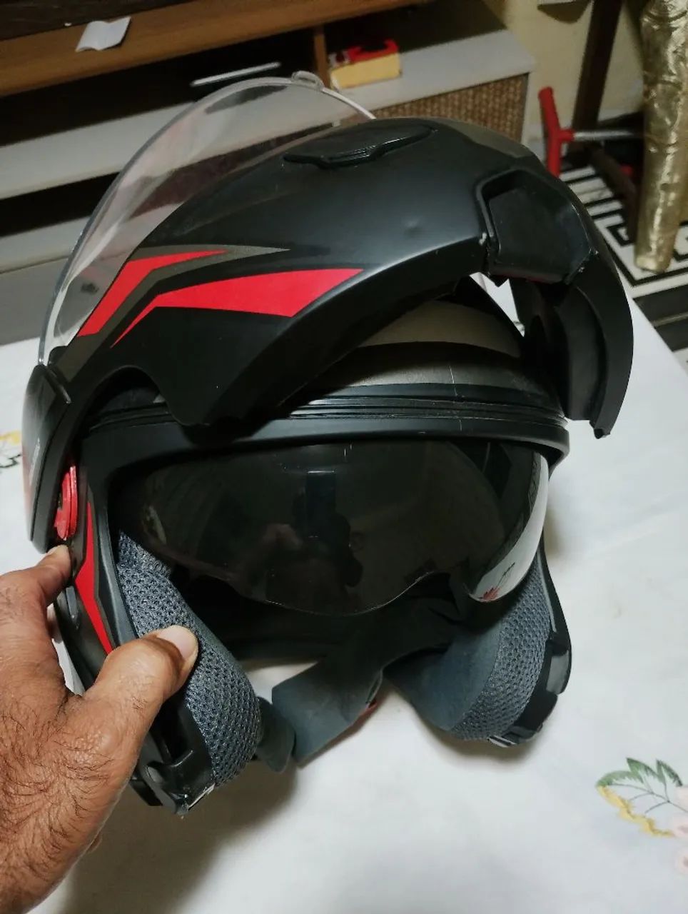 Capacete de moto marca ATTACK praticamente zero 