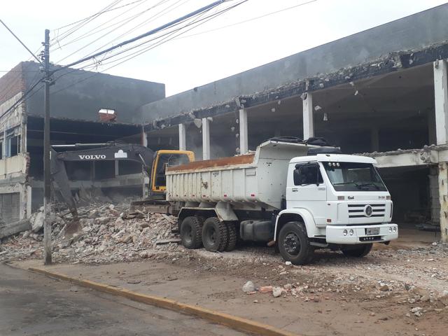 Terraplanagem, açudes, demolição, aterro, tanque para peixes, Poclain - Foto 6