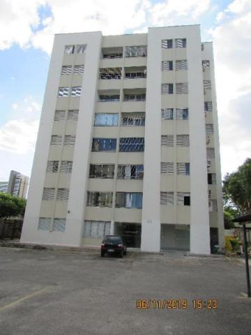 Apartamento no Edf. Resid. Cristal
