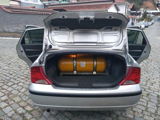 Ford Focus Sedan GLX - Foto 11