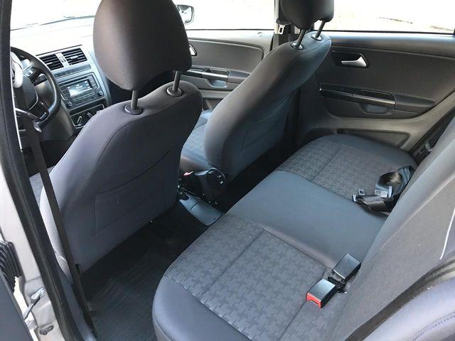 Volkswagen Fox Comfortline 1.0 (Flex) - Foto 9