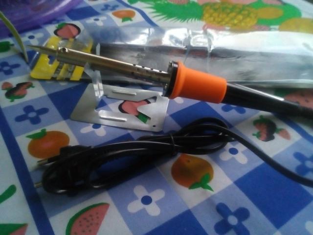 Ferro de Solda Eda Profissional 60w com suporte - Foto 3