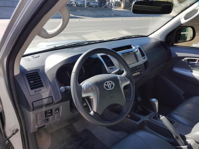 Hilux CD SRV D4-D 4x4 3.0 TDI Diesel Aut - Foto 9