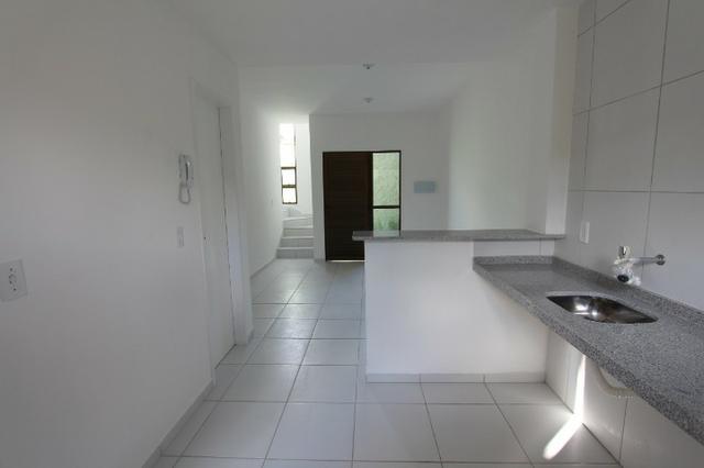 Duplex em condomínio no Passaré, 2 quartos, 2 suítes, ampla vaga de garagem - Foto 9