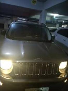 Jeep Renegade 2016/2017 completo e seminovo, 25000KM rodado