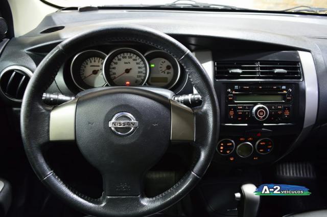NISSAN LIVINA SL 1.8 16V AUT. FLEX 4P - Foto 12