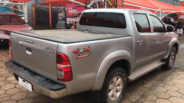 TOYOTA HILUX CD SRV D4-D 4X4 3.0 TDI DIESEL AUT - Foto 10