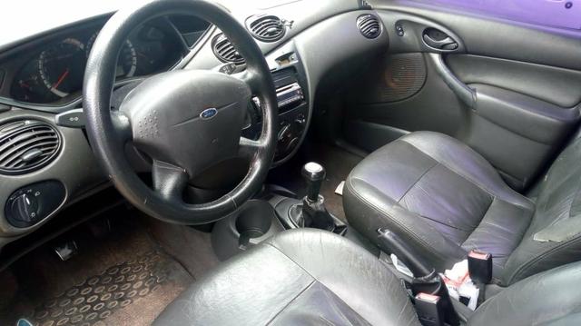 Ford Focus hatch - Foto 6