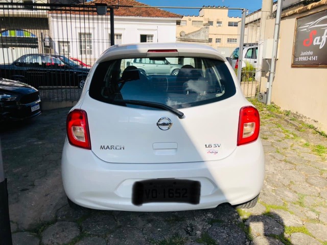 MARCH SV 1.6 16V FLEX 2015