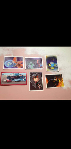 LOTE FIGURINHAS DIVERSAS <br>3 turma da Mônica <br>2 LIGA DA JUSTIÇA <br>1 CARS DISNEY<br><br>R$15