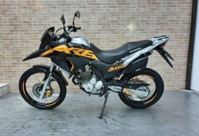 HONDA XRE 300