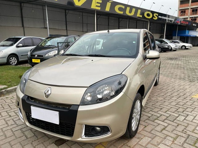RENAULT SANDERO PRIVILEGE HI-FLEX 1.6 16V 5P AUT