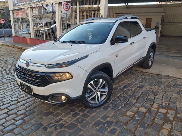 FIAT TORO VOLCANO 4X4 AT9 DIESEL BRANCA COMPLETO