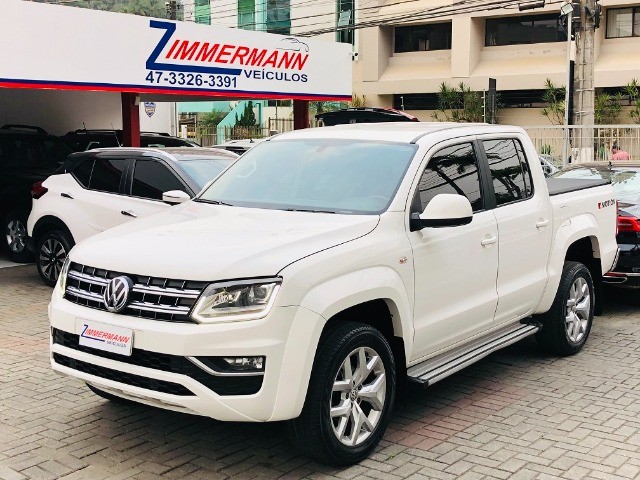 VOLKSVAGEN AMAROK HIGHLINE 2017 CD 4X4 TDI DIESEL  ÚNICO DONO 