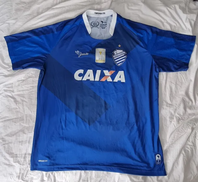 Dana lança as novas camisas do Talleres - Show de Camisas