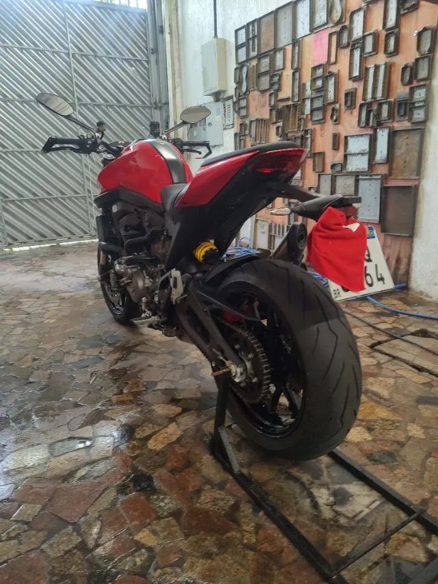 Ducati Monster 937 - Foto 5