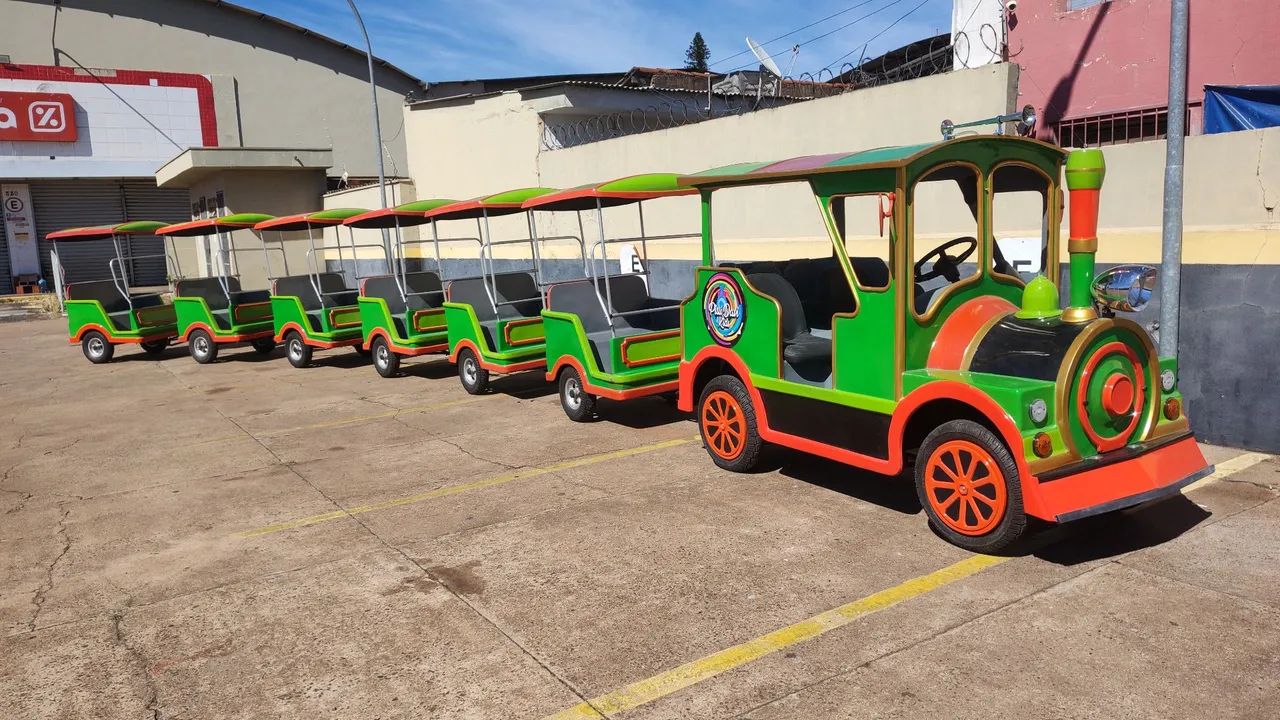 Mini trenzinho motorizado , mini Maria fumaça ,Trem da Alegria , trenzinho - Foto 4