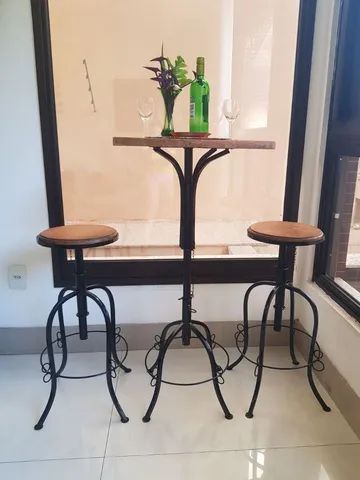 Jogo Bistrô Ajustável Com 2 Banquetas  - Foto 4