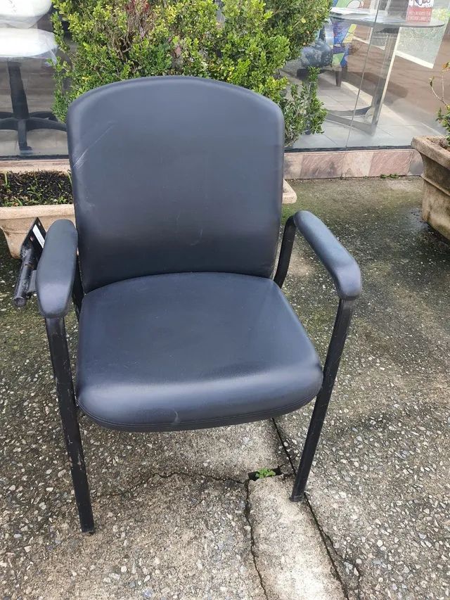 Cadeira fixa- Usada
