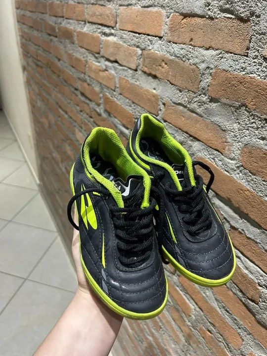 Chuteira society usada número 32 - Foto 5