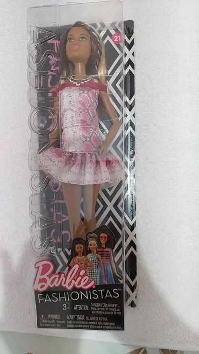 Boneca Barbie Fashionistas -  Nova