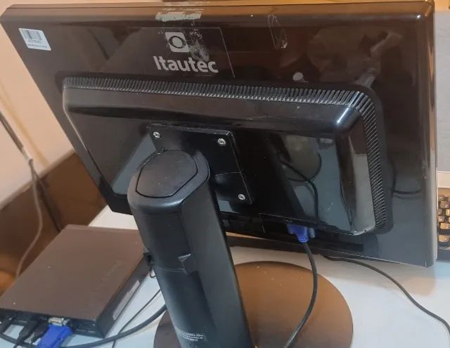 Monitor 19 polegadas tela rotativa - Foto 3