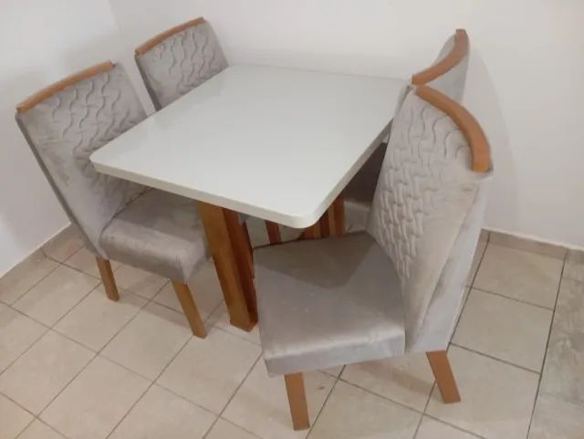 mesa de jantar 4 lugares Veludo Castor 