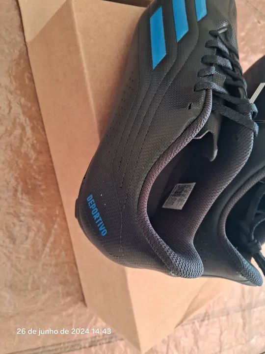 Chuteira Adidas_ Tam. 40/41/42/42/43 - Foto 4