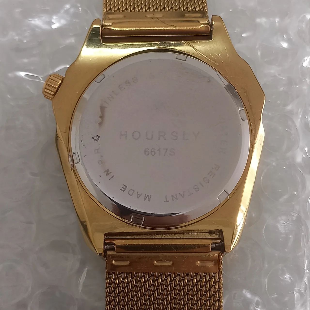 Relógio de pulso Hoursly dourado. - Foto 4