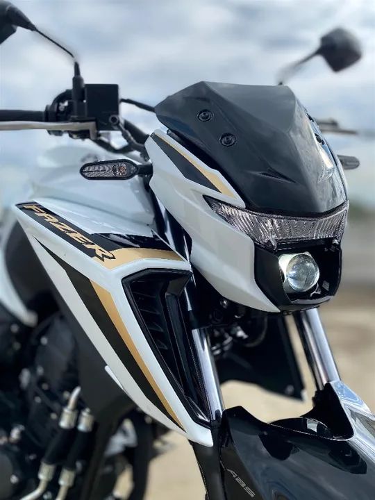 FZ25 Emplacada + Capacete!! - Foto 2