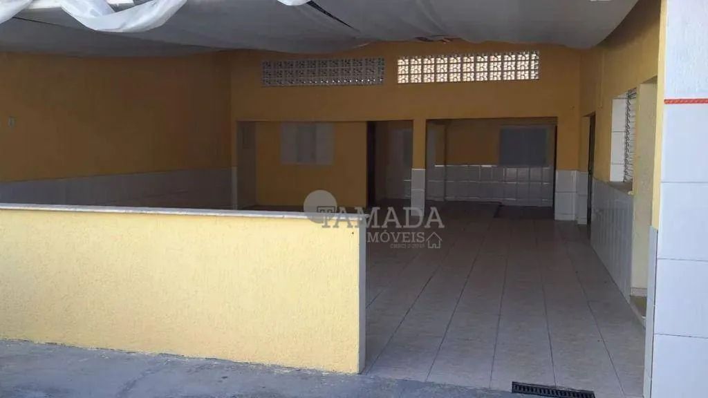 Casa à venda com 3 quartos, 3 salas, 2 cozinhas, 1 despensa, 4 banheiros - Foto 2