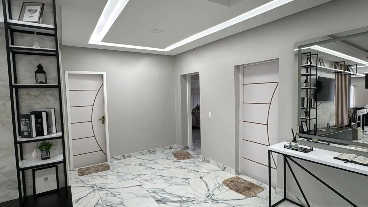 Casa á venda no Colônia Terra Nova/ 3 Qts (1 Suíte) 2 Vagas