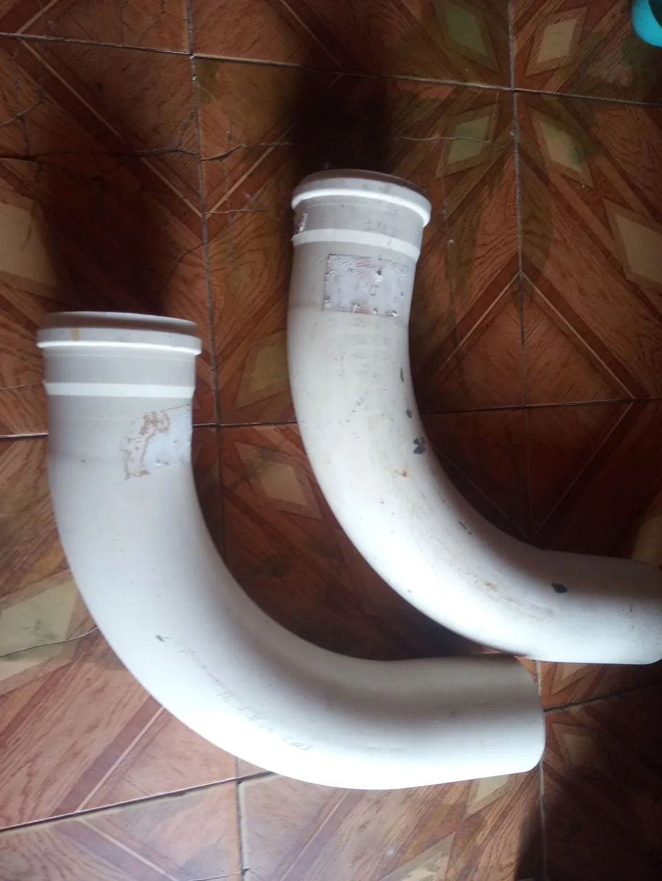 2 Curvas de PVC para encanamento