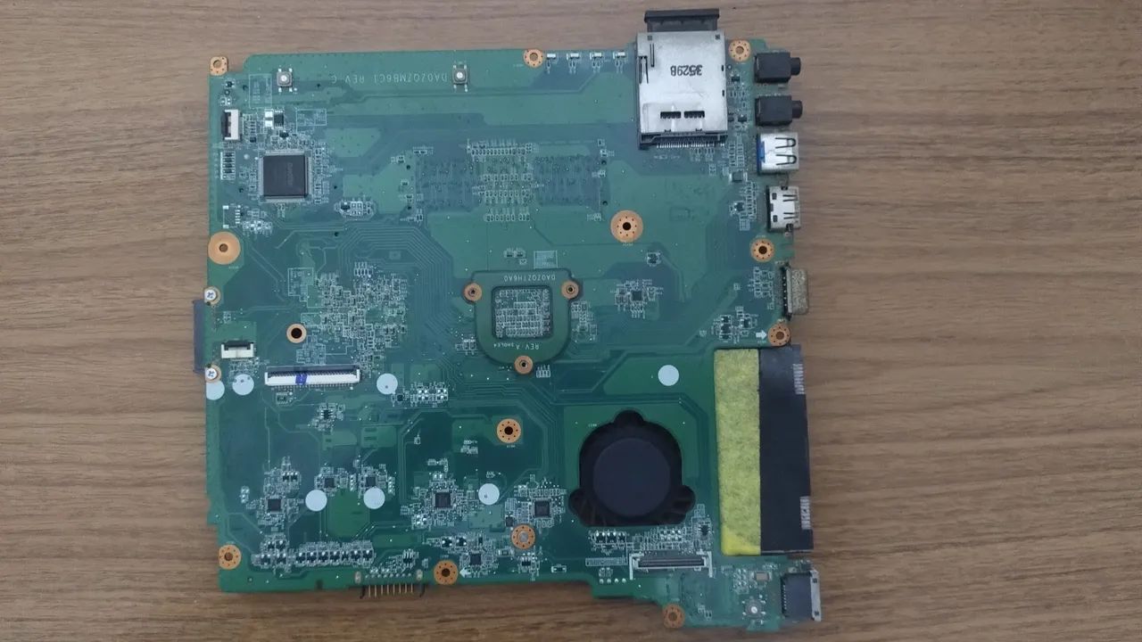 Placa mae notebool acer e 4210622 ( defeito ) dar tela branca  - Foto 2