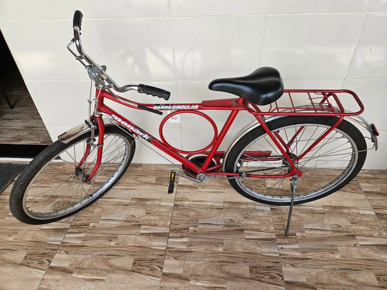 Bicicleta Monark Barra Circular Vermelha