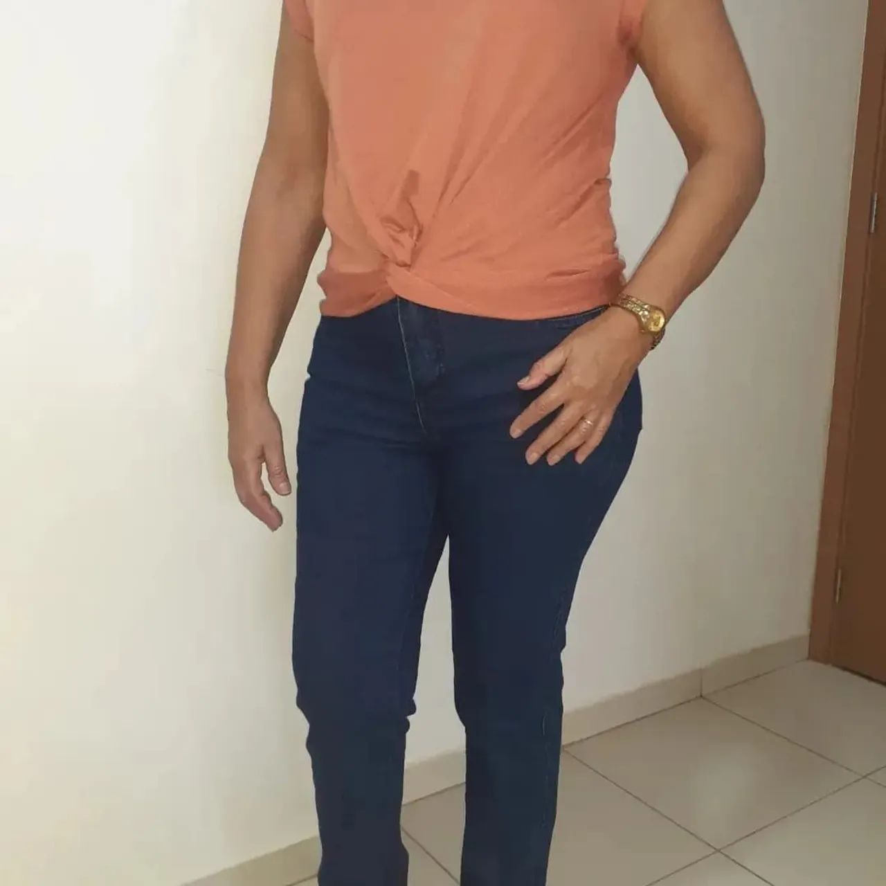 Souza Leão JEANS(FARDAMENTOS)Calças JEANS Básica Preta ou Azul em Lycra ambos os Sexos. - Foto 4