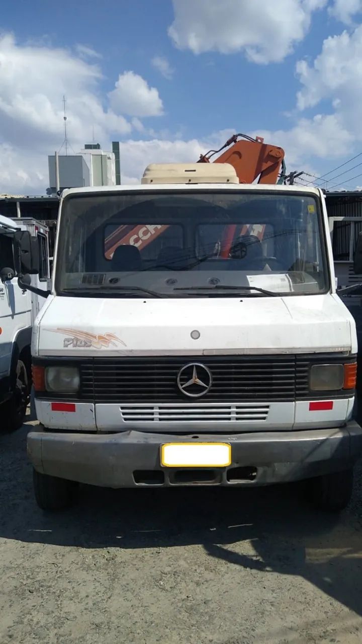 MERCEDES-BENZ 710 ano: 2000
